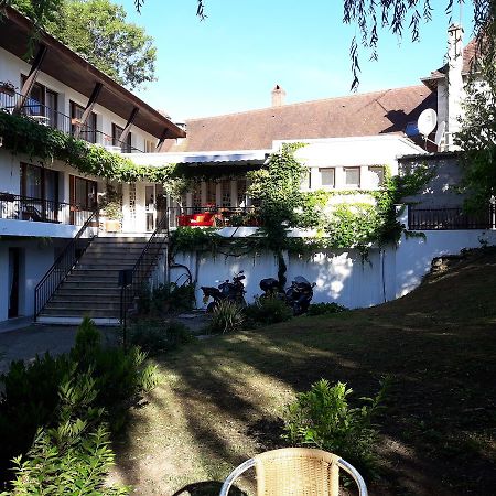Hotel Restaurant La Croix Blanche Lyon Buitenkant foto